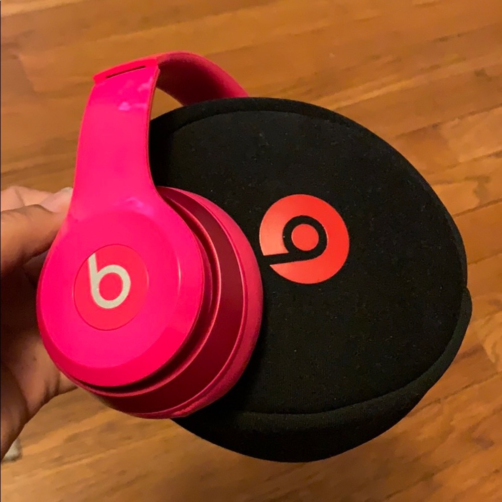 BEATS by DRE